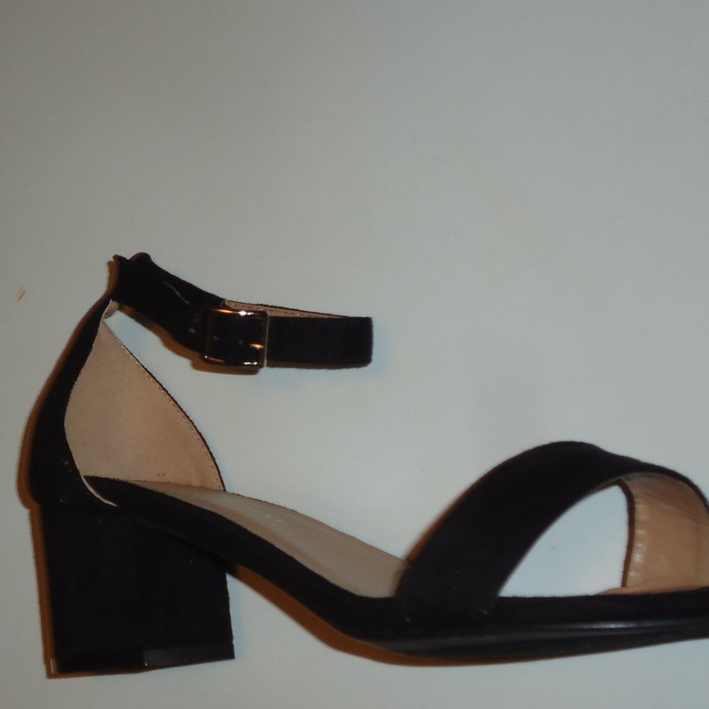 Fashion Women’s Ankle Strap Heel Sandal - Black - Picture 2 of 14